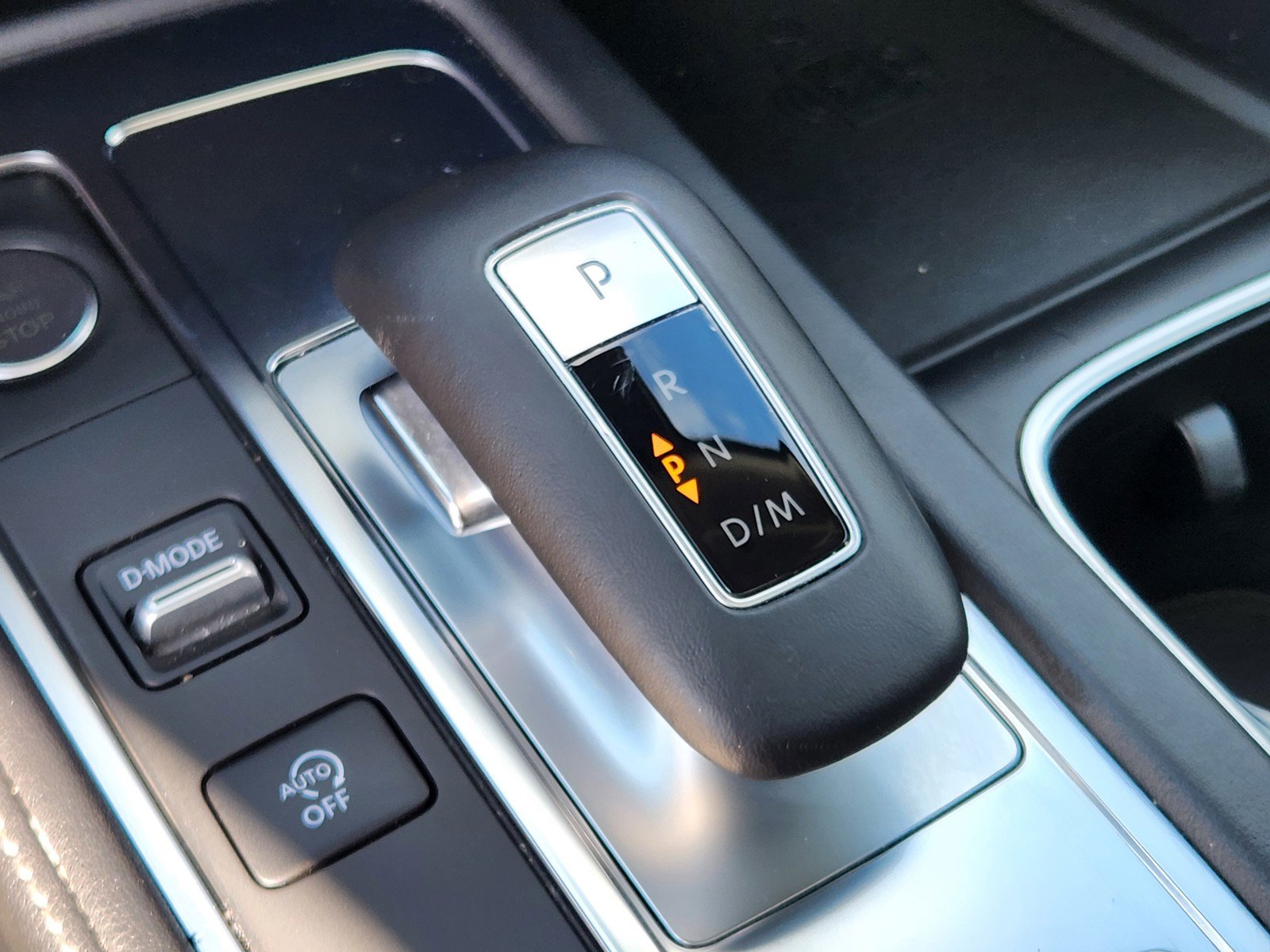 Used 2023 INFINITI QX60 Luxe w/ Cargo Package image 23