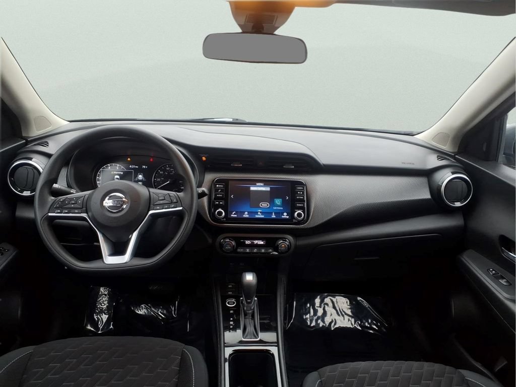 Used 2021 Nissan Kicks SV FWD image 13