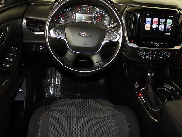Used 2019 Chevrolet Traverse LT image 3