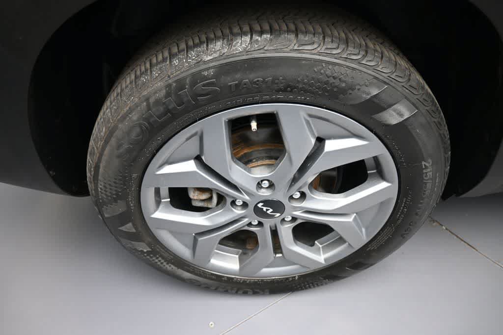 Certified 2024 Kia Seltos S AWD/4WD image 11