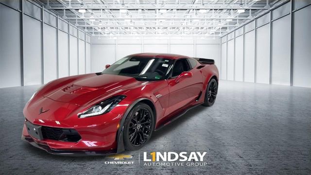 Used 2015 Chevrolet Corvette Z06 w/ 2LZ Preferred Equipment Group image 5