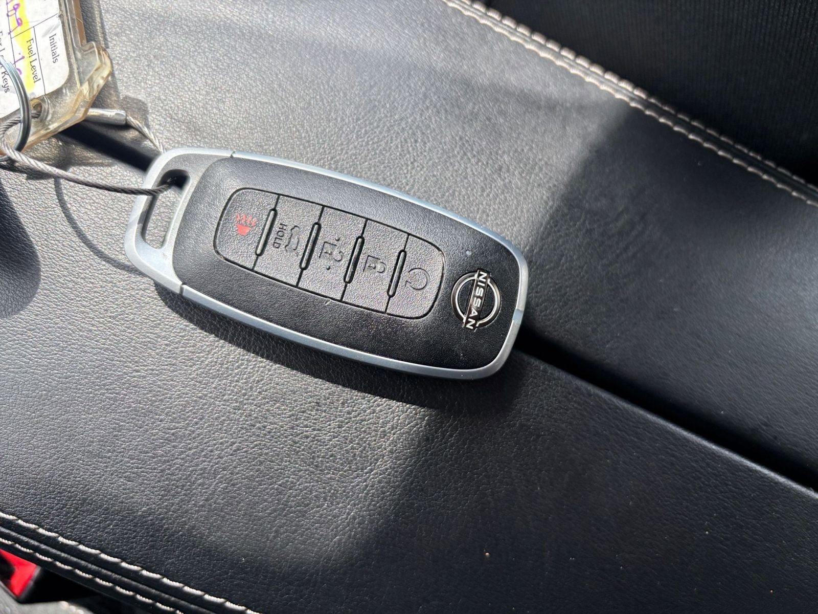 Used 2025 Nissan Rogue SV FWD image 27