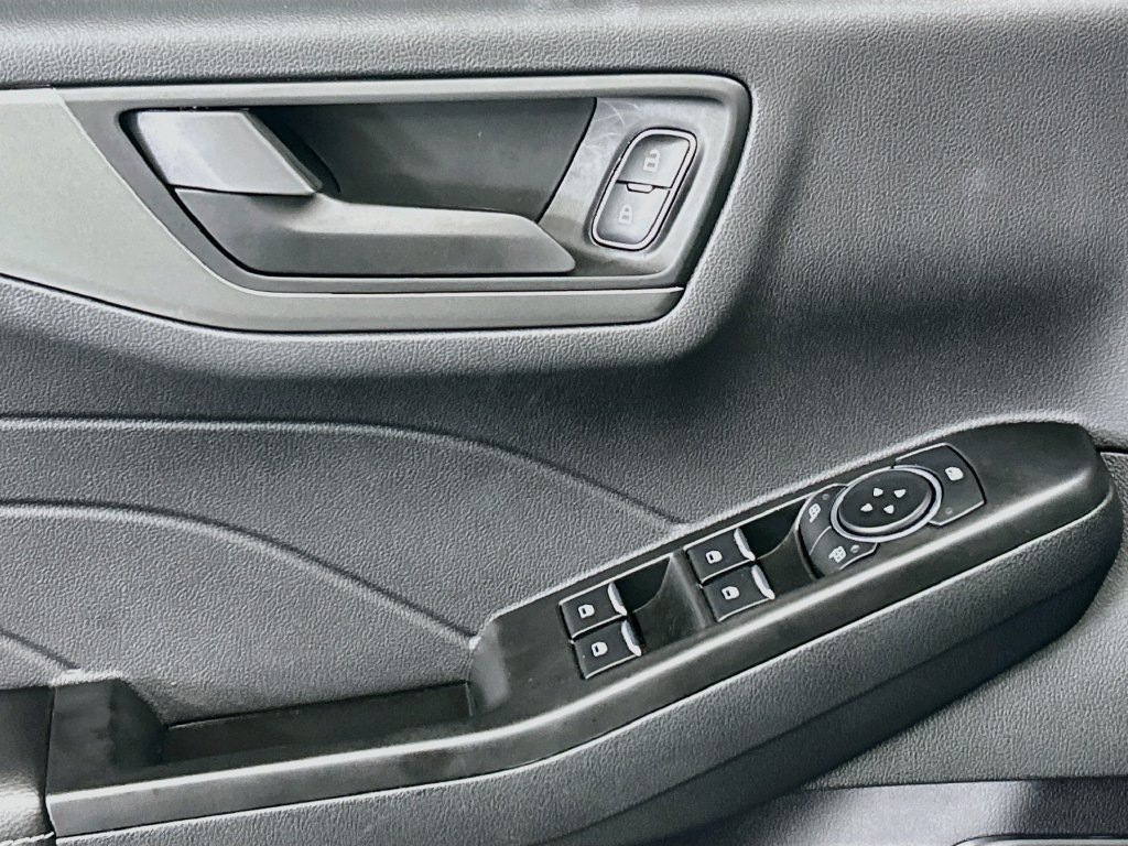 Used 2025 Ford Escape Active w/ Tech Pack #1 FWD image 22
