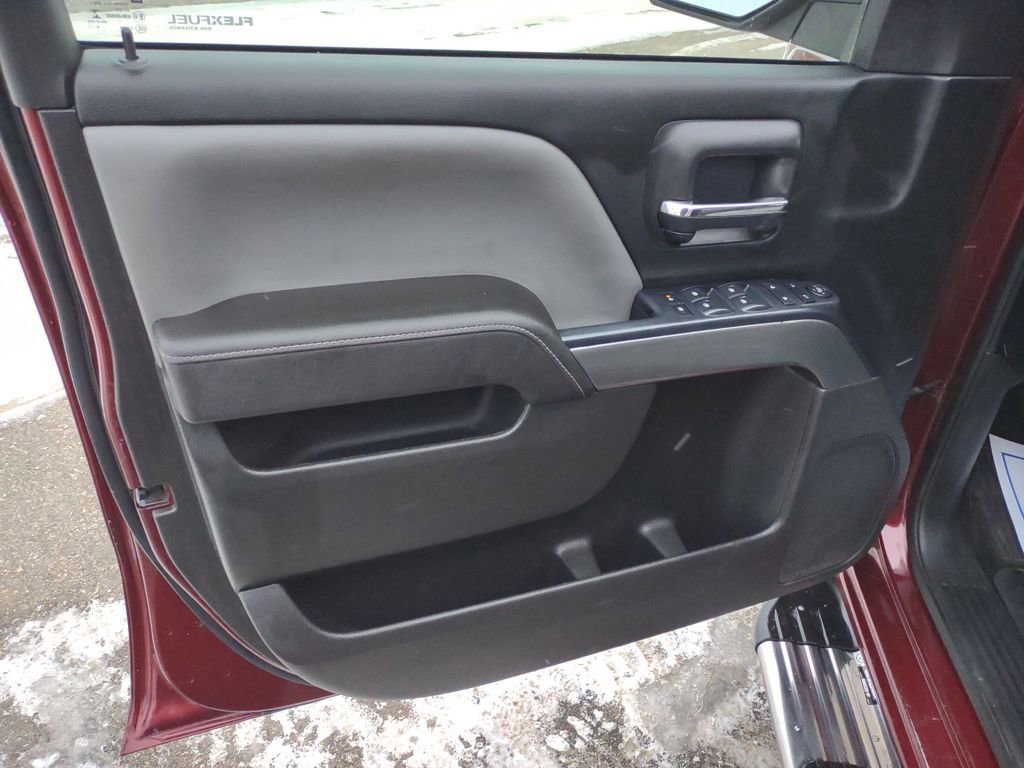 Used 2017 Chevrolet Silverado 1500 LT w/ All Star Edition image 10