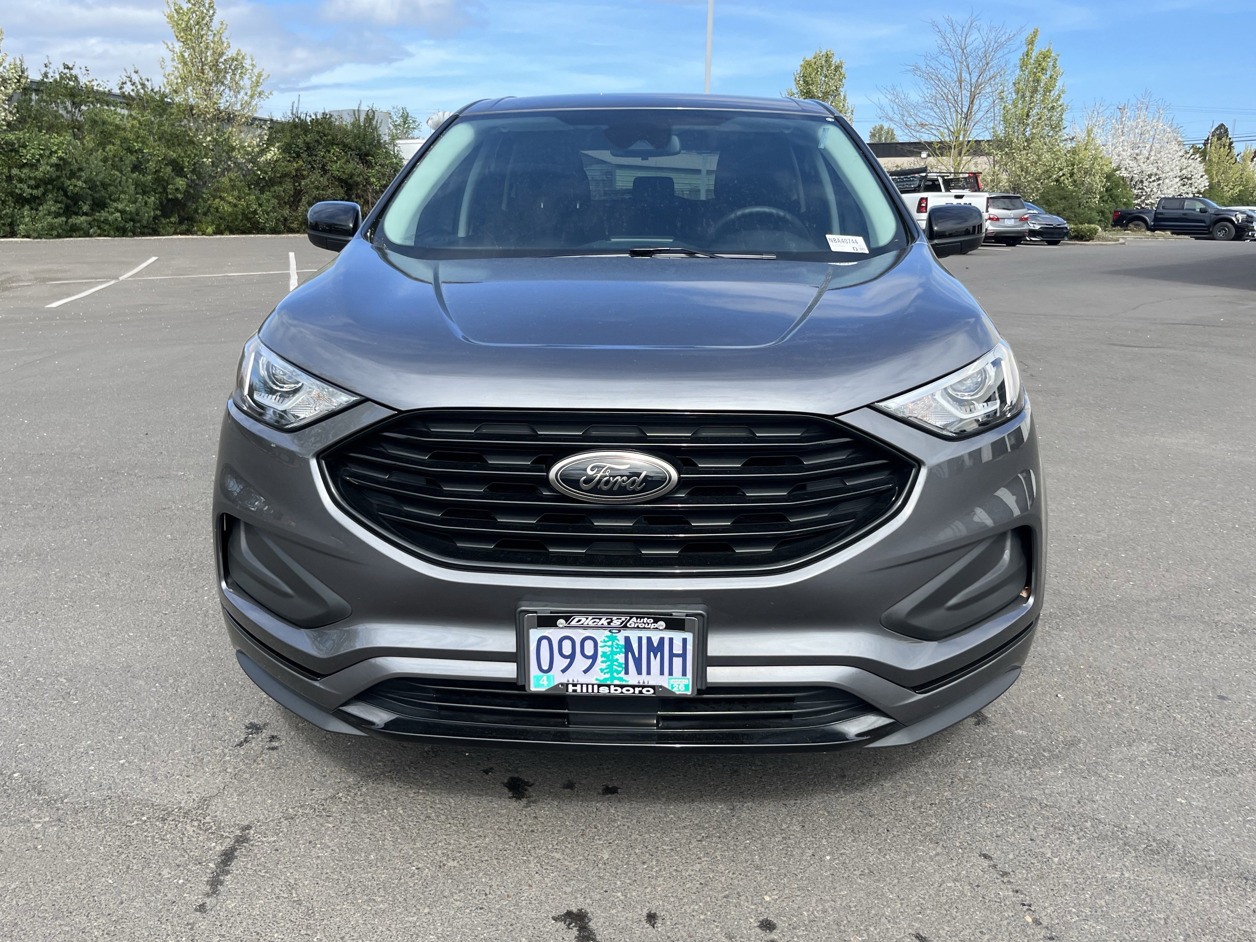 Used 2022 Ford Edge SE w/ Black Appearance Package image 8