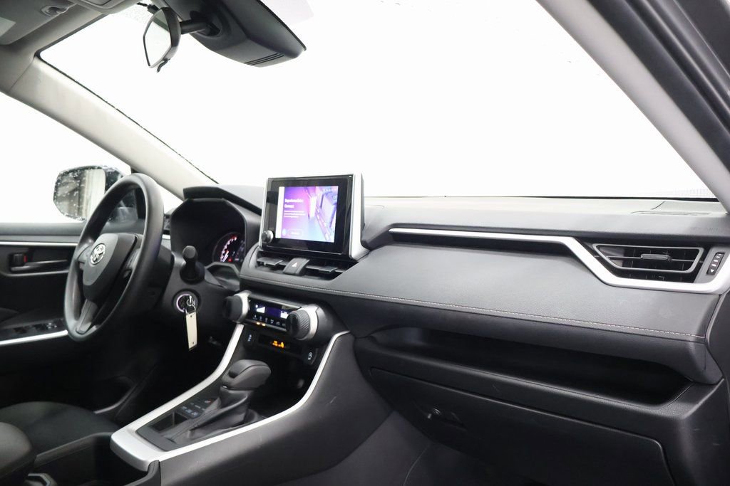 Used 2023 Toyota RAV4 LE image 23
