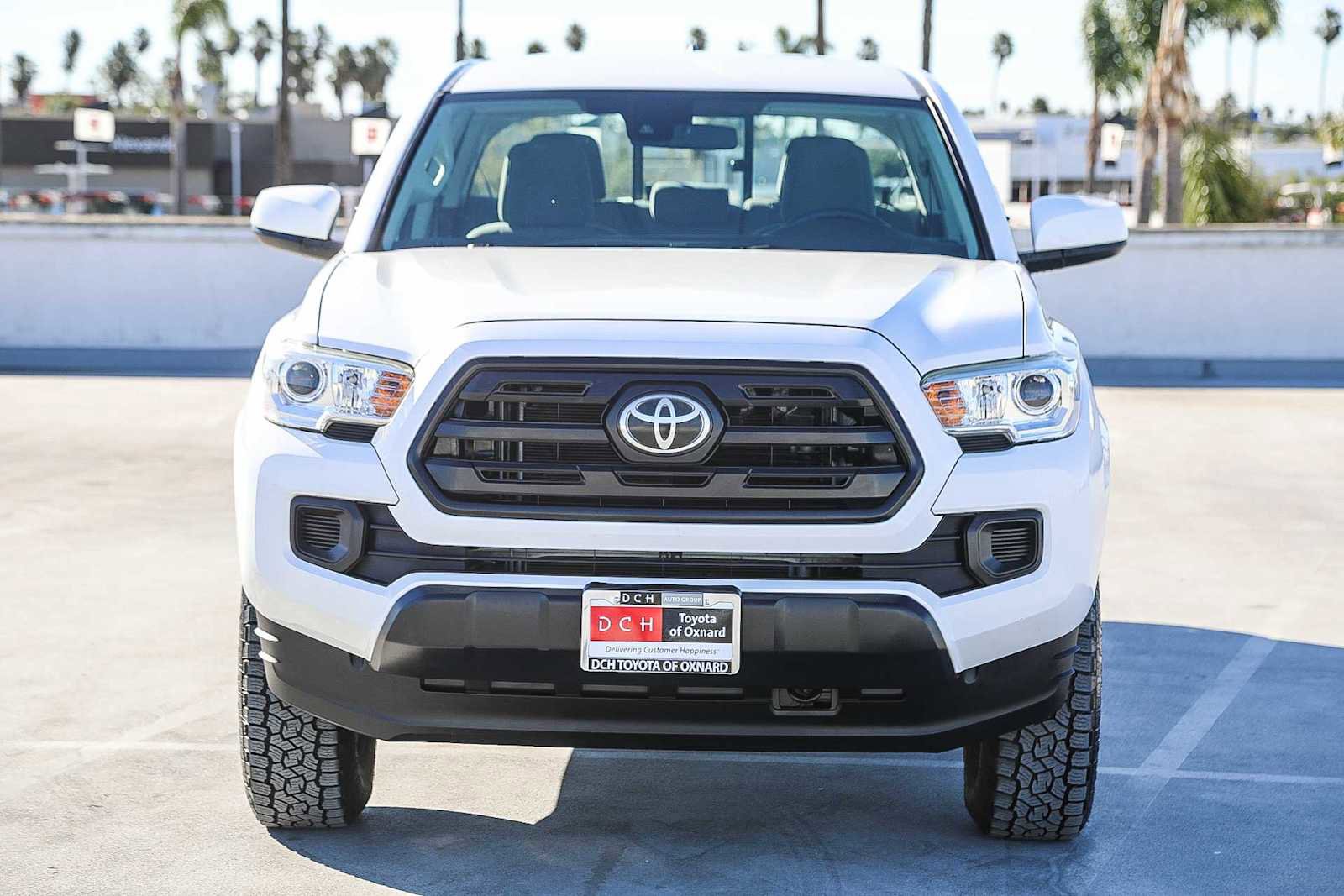 Certified 2018 Toyota Tacoma SR w/ SR Convenience Package image 3