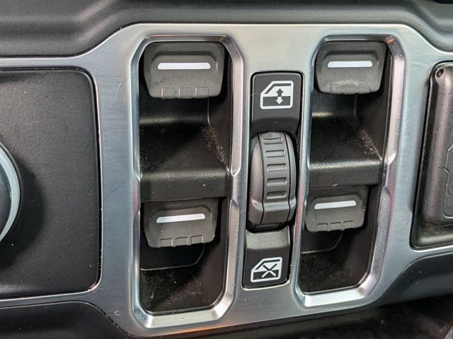 Used 2023 Jeep Gladiator Sport AWD/4WD image 23