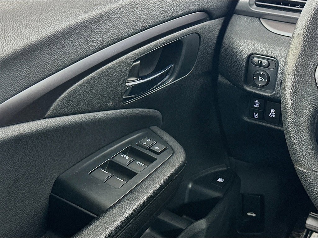 Used 2022 Honda Pilot Sport image 16