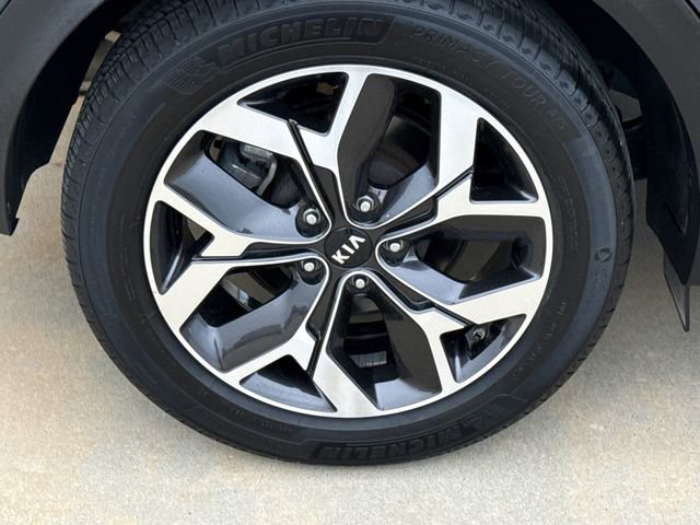 Used 2022 Kia Sportage EX image 9