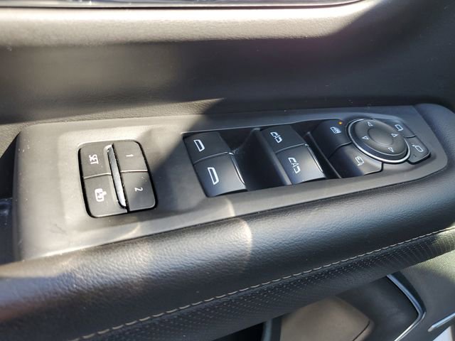 Used 2024 Chevrolet Suburban Premier AWD/4WD image 24