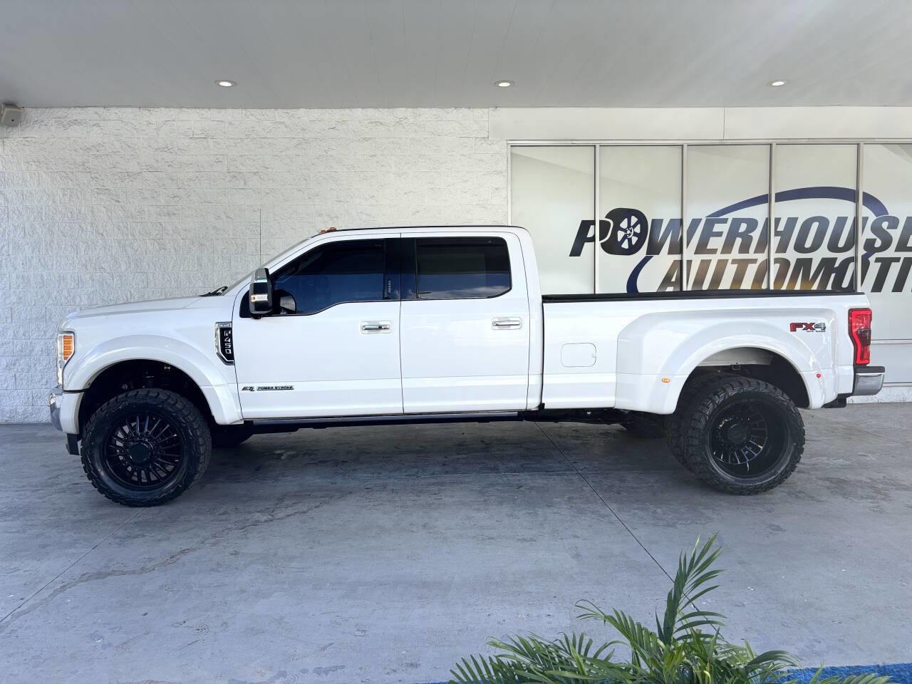 Used 2018 Ford F450 King Ranch w/ King Ranch Ultimate Package AWD/4WD image 7