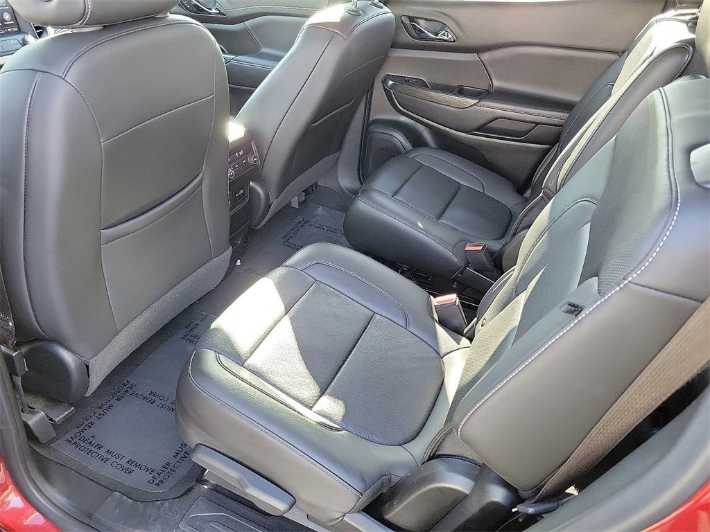 Used 2023 GMC Acadia SLT image 21