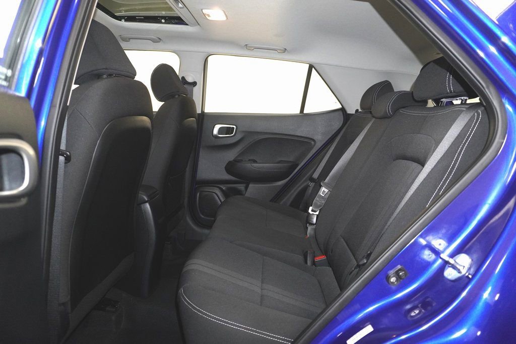 Certified 2023 Hyundai Venue SEL image 14