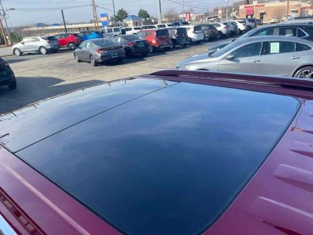 Used 2020 Ford Explorer Platinum image 18