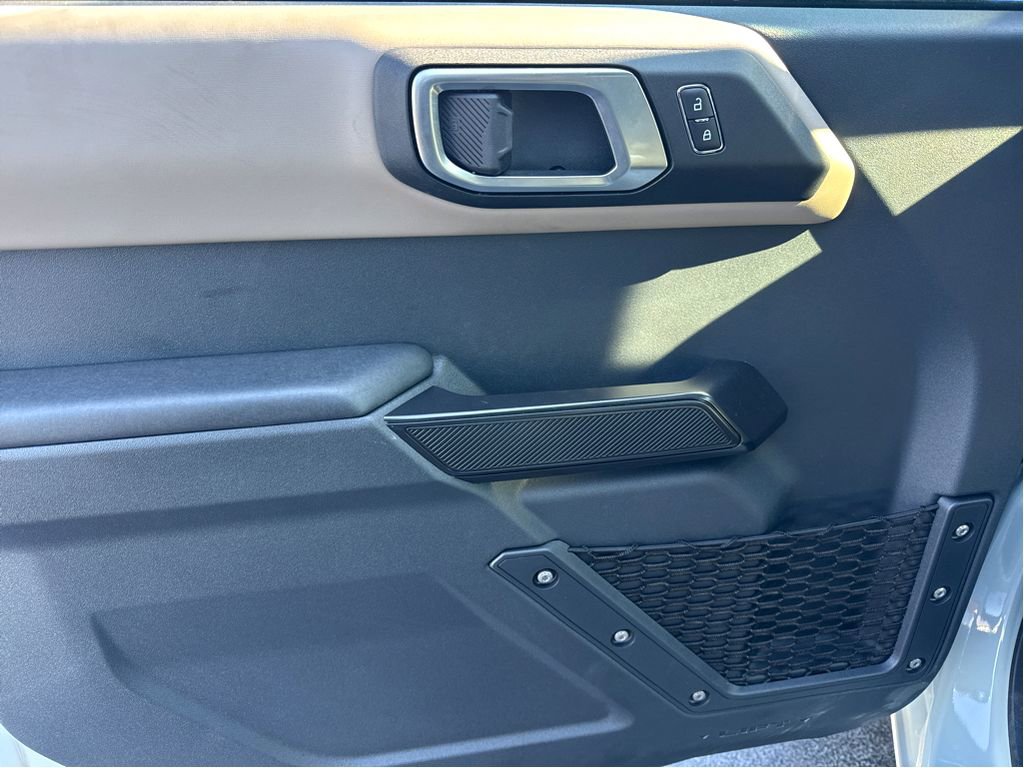 Used 2024 Ford Bronco Wildtrak image 11