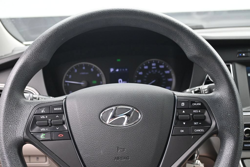 Used 2016 Hyundai Sonata SE FWD image 13