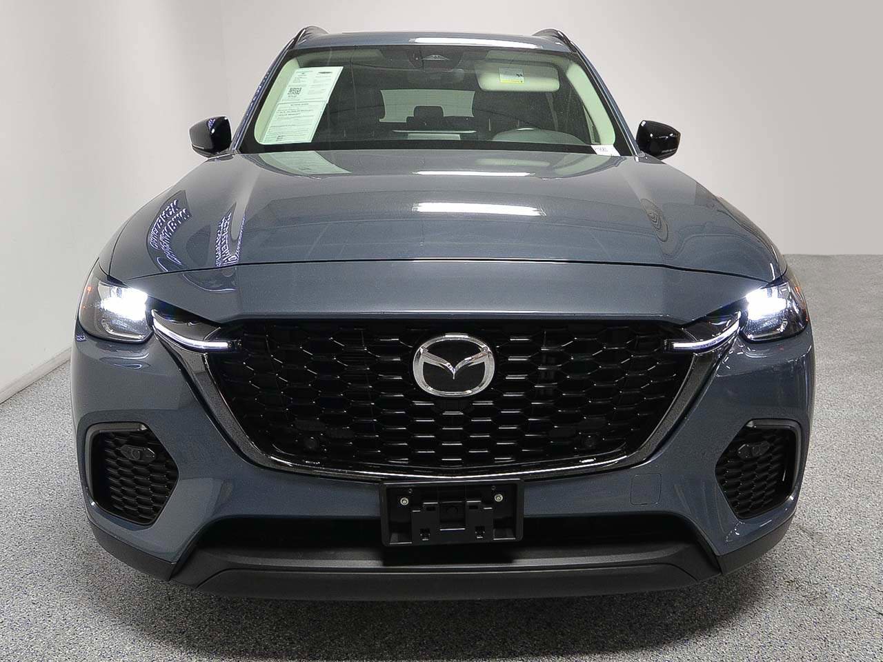 Used 2025 MAZDA CX-70 3.3 Turbo w/ Preferred Package AWD/4WD image 2
