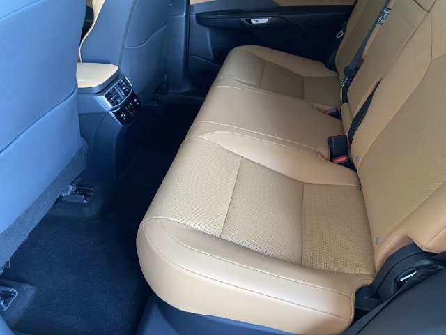 Used 2025 Lexus RX 350 Premium w/ Accessory Package FWD image 16