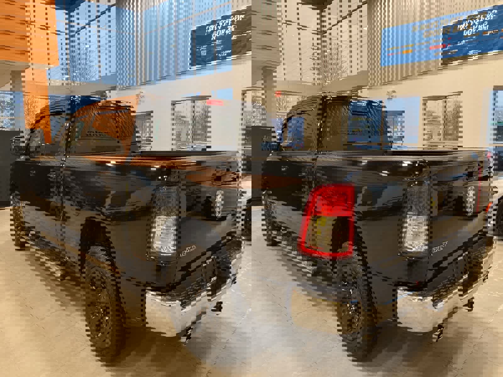 Used 2022 RAM 1500 Big Horn image 7