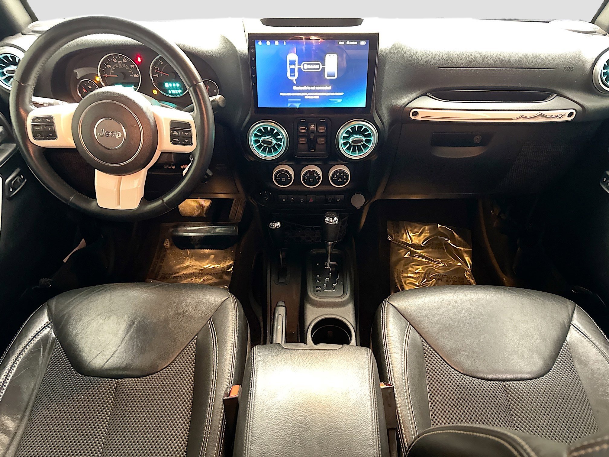 Used 2015 Jeep Wrangler Unlimited Sahara image 14