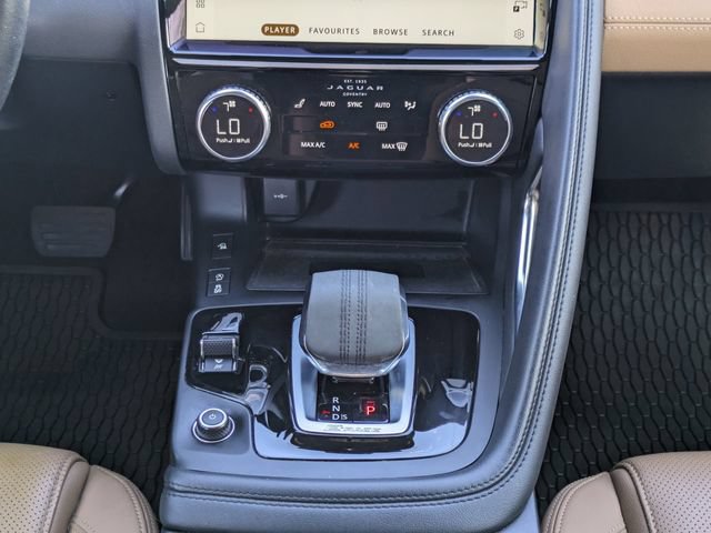 Used 2021 Jaguar E-PACE SE AWD/4WD image 19