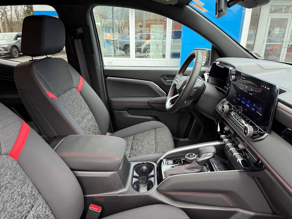 Used 2026 Chevrolet Colorado Z71 image 39
