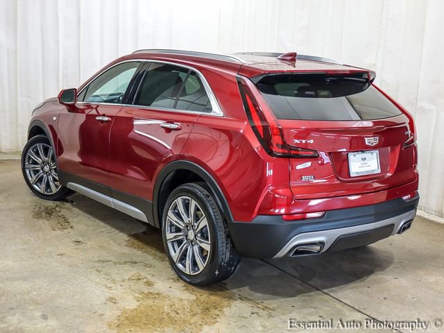 Used 2019 Cadillac XT4 Premium Luxury w/ Cold Weather Package FWD image 9