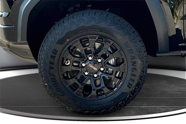 New 2026 GMC Canyon Elevation image 13