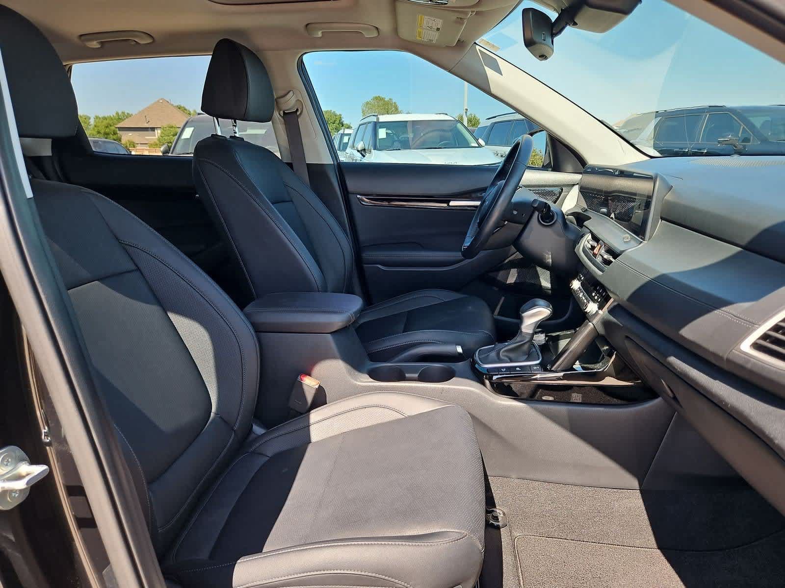 Certified 2024 Kia Seltos EX AWD/4WD image 21