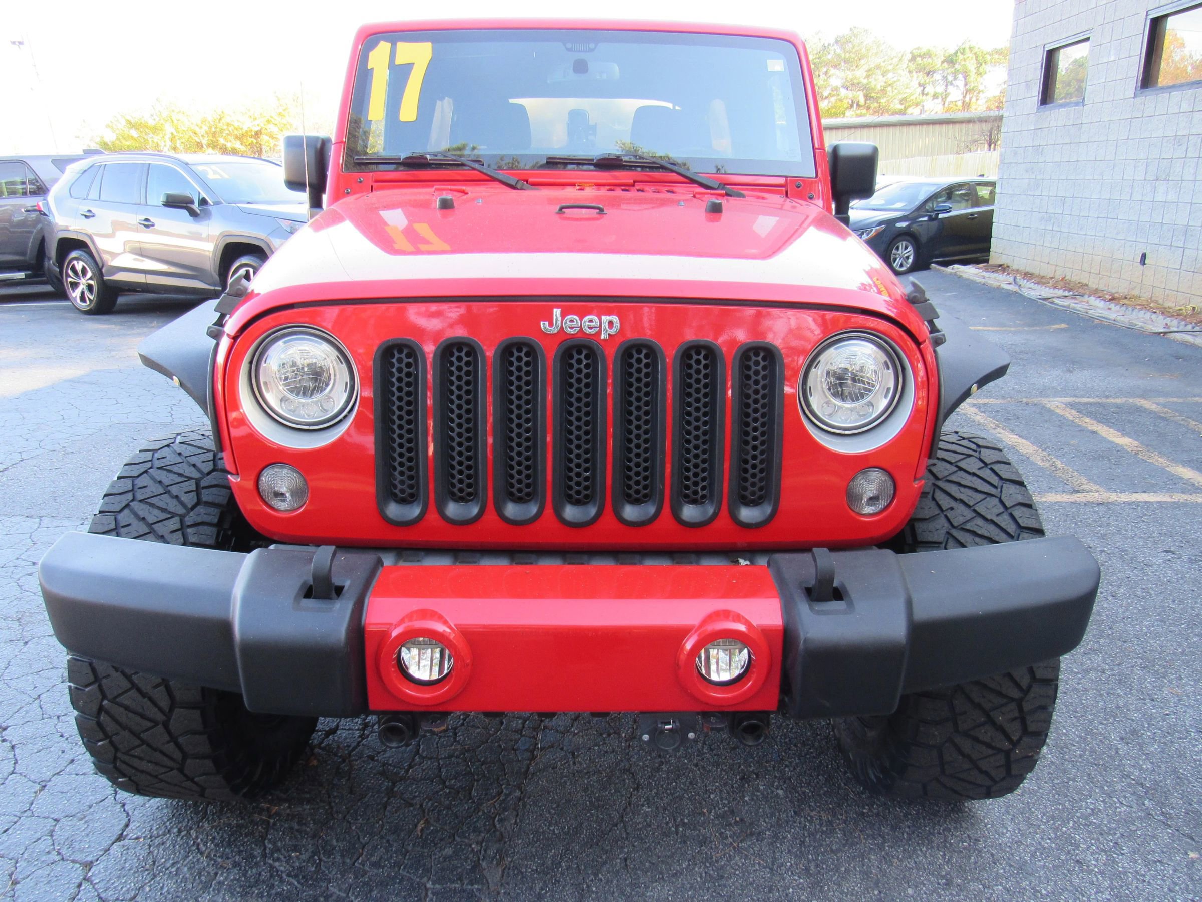 Used 2017 Jeep Wrangler Unlimited Sahara w/ Connectivity Group image 3