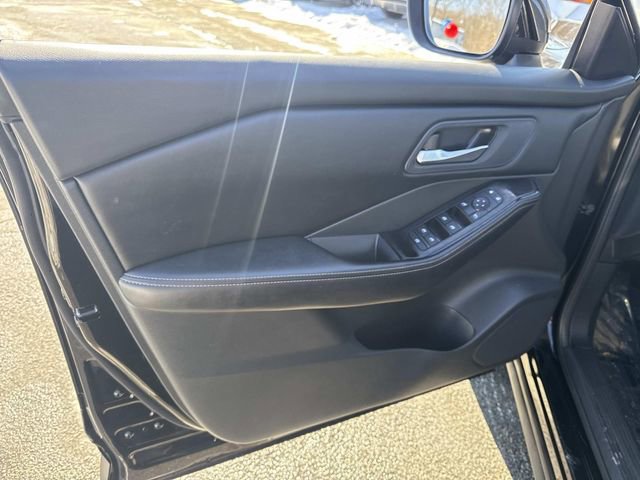 Used 2024 Nissan Rogue SV AWD/4WD image 19