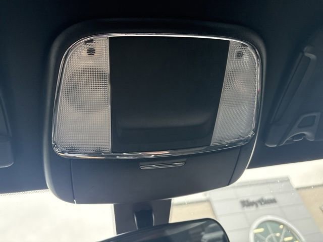 Used 2023 Dodge Charger SXT image 22