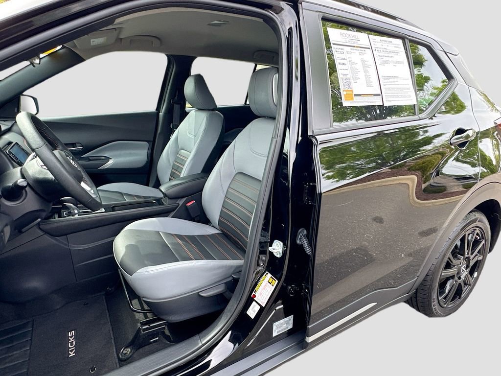 Used 2023 Nissan Kicks SR w/ SR Premium Package image 20