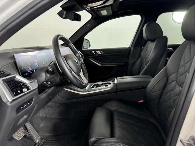 Used 2025 BMW X5 xDrive40i image 4