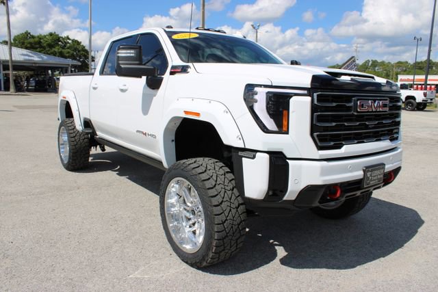 Used 2025 GMC Sierra 2500 AT4 w/ AT4 Premium Plus Package AWD/4WD image 16