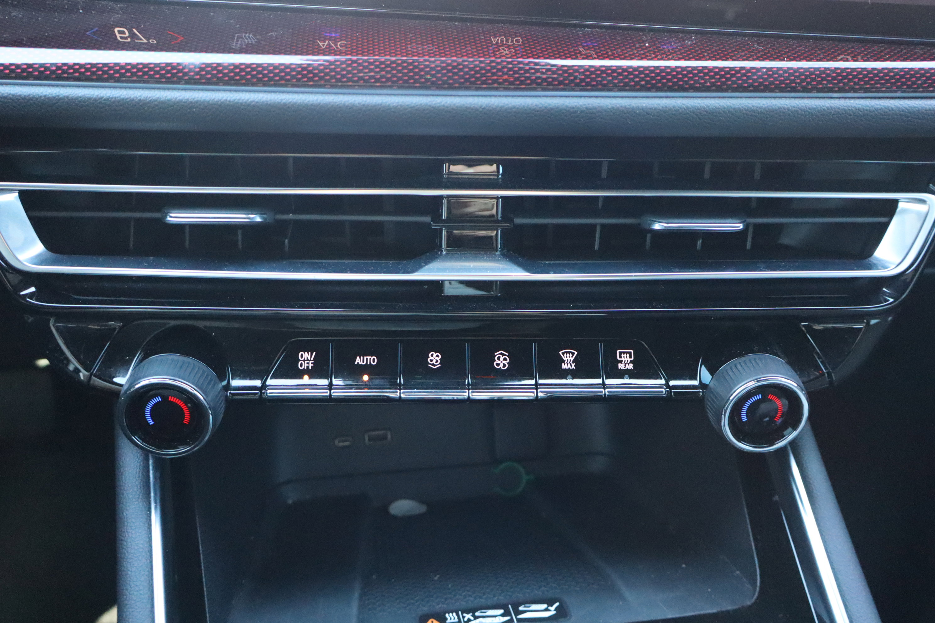 Certified 2024 Chevrolet Traverse Z71 w/ Enhanced Driving Package image 28