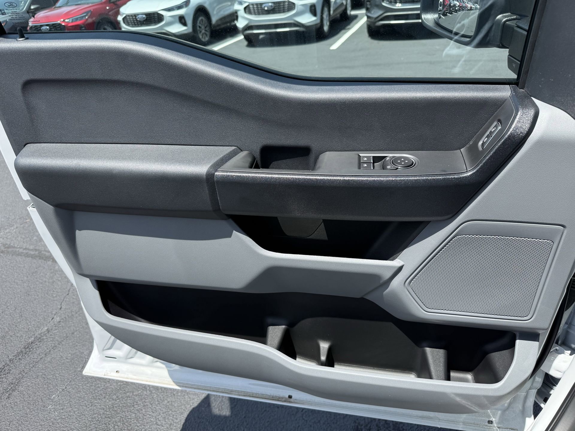 New 2024 Ford F350 XL w/ XL Chrome Package image 18