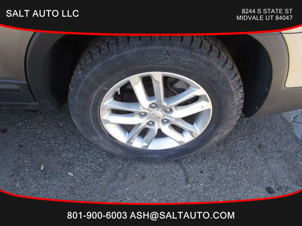 Used 2015 Kia Sorento LX image 18