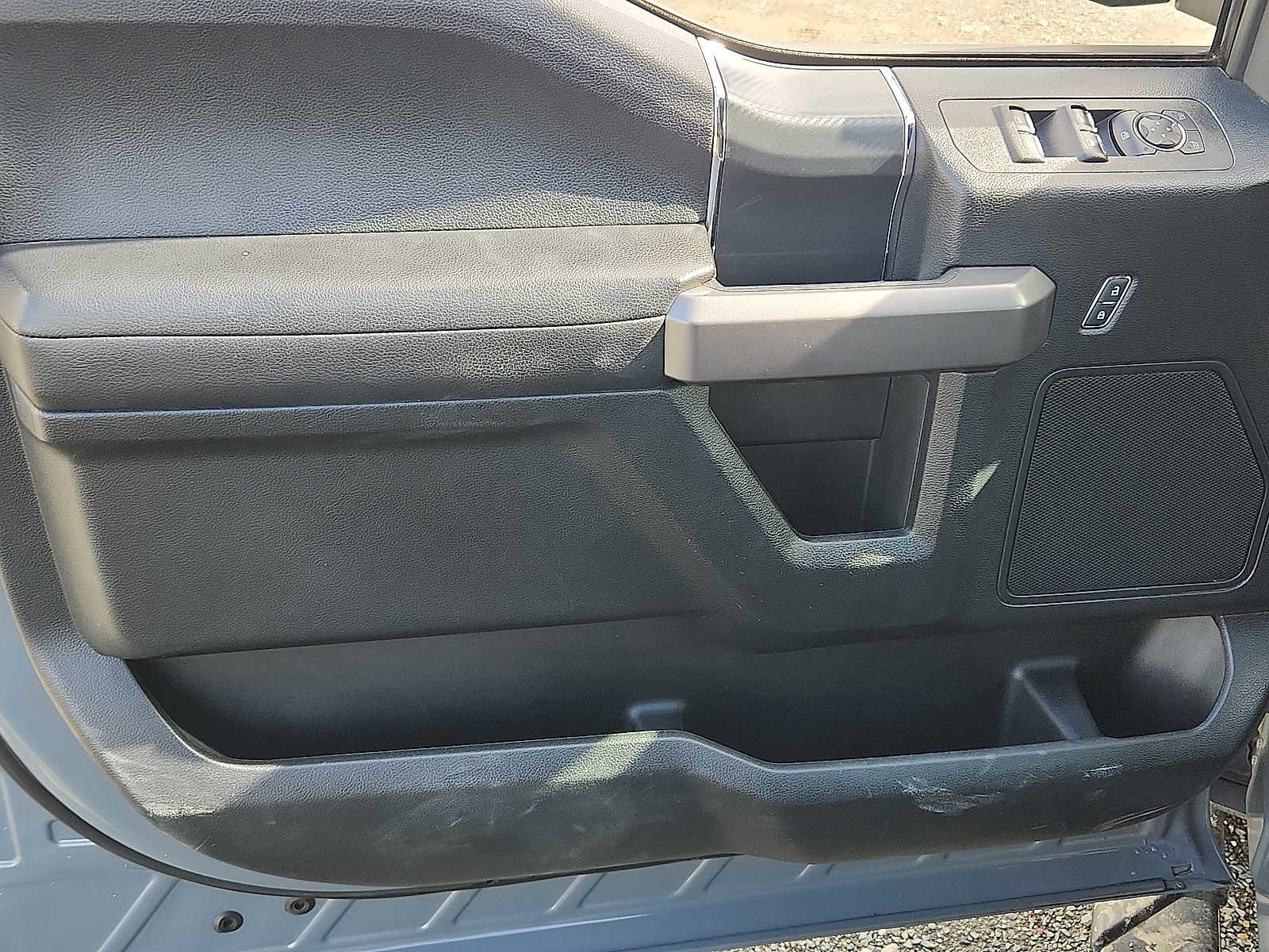 Used 2020 Ford F150 XLT w/ Equipment Group 302A Luxury image 12