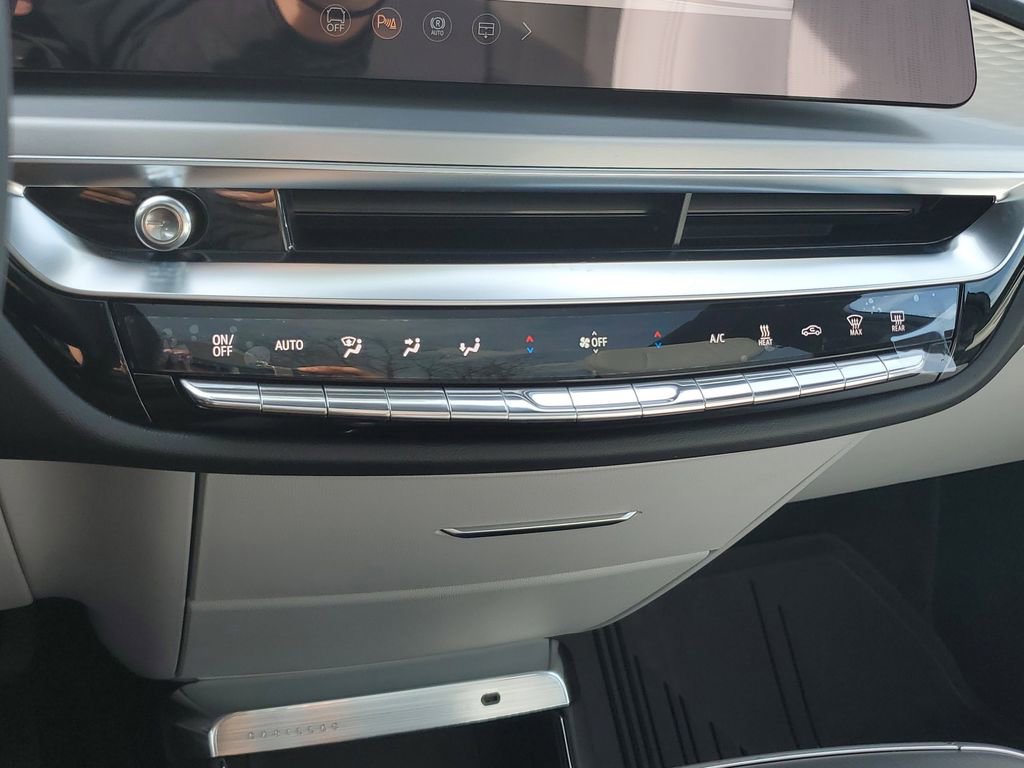 New 2026 Cadillac Lyriq Luxury image 18