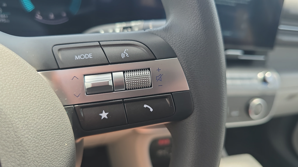Certified 2026 Hyundai Kona SE FWD image 25