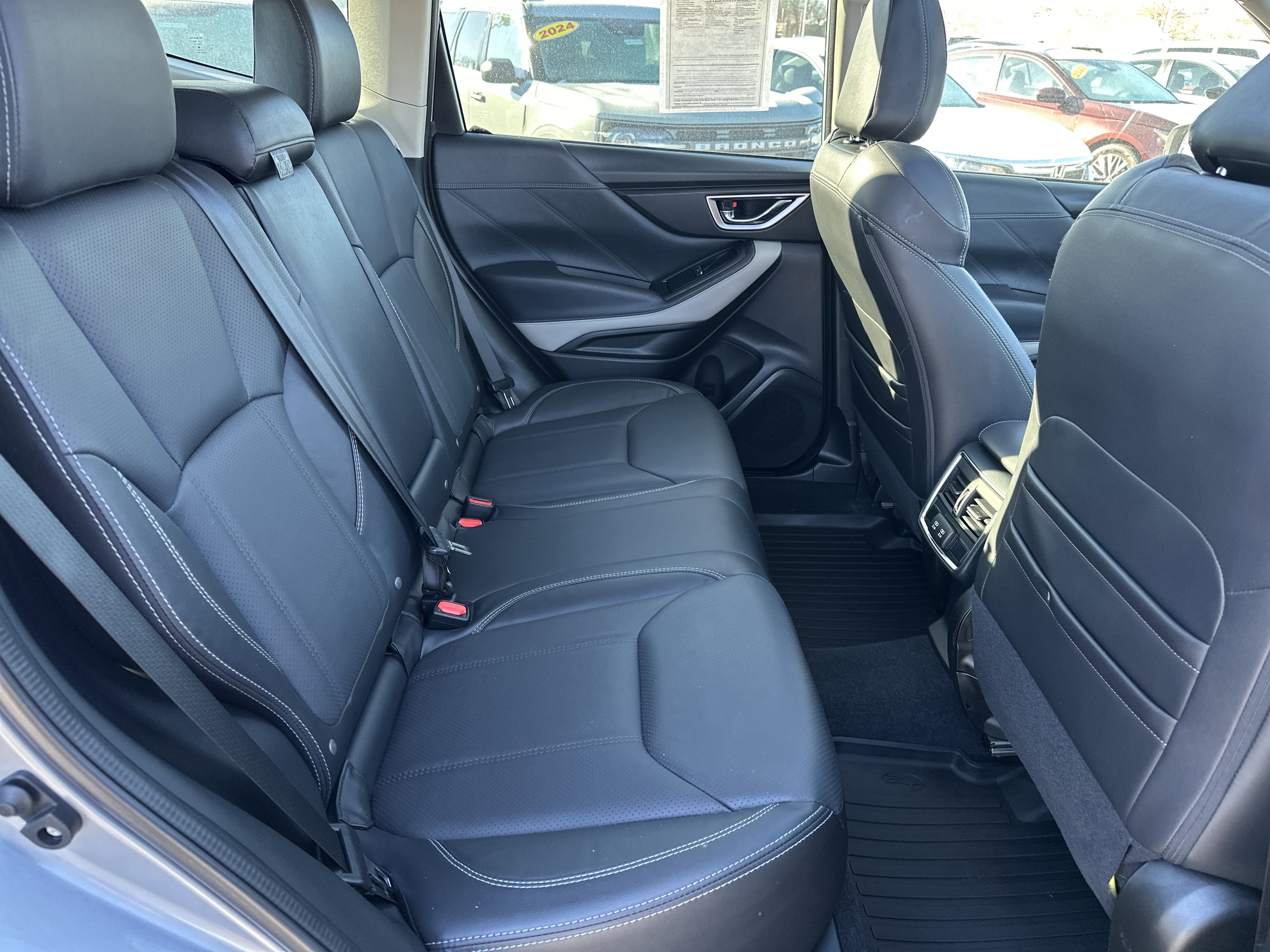 Used 2022 Subaru Forester Limited image 15