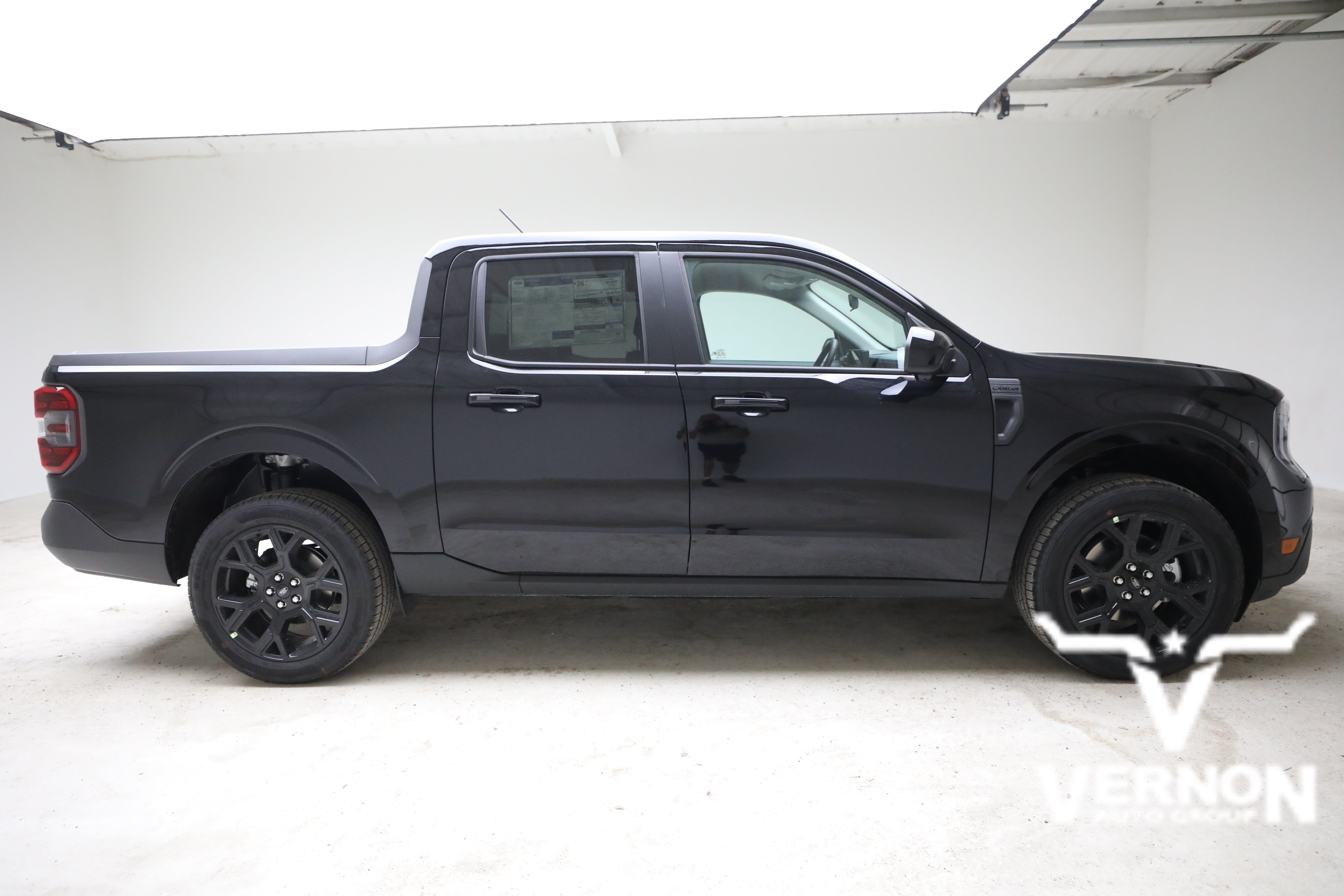 New 2026 Ford Maverick Lariat w/ Black Appearance Package AWD/4WD image 6