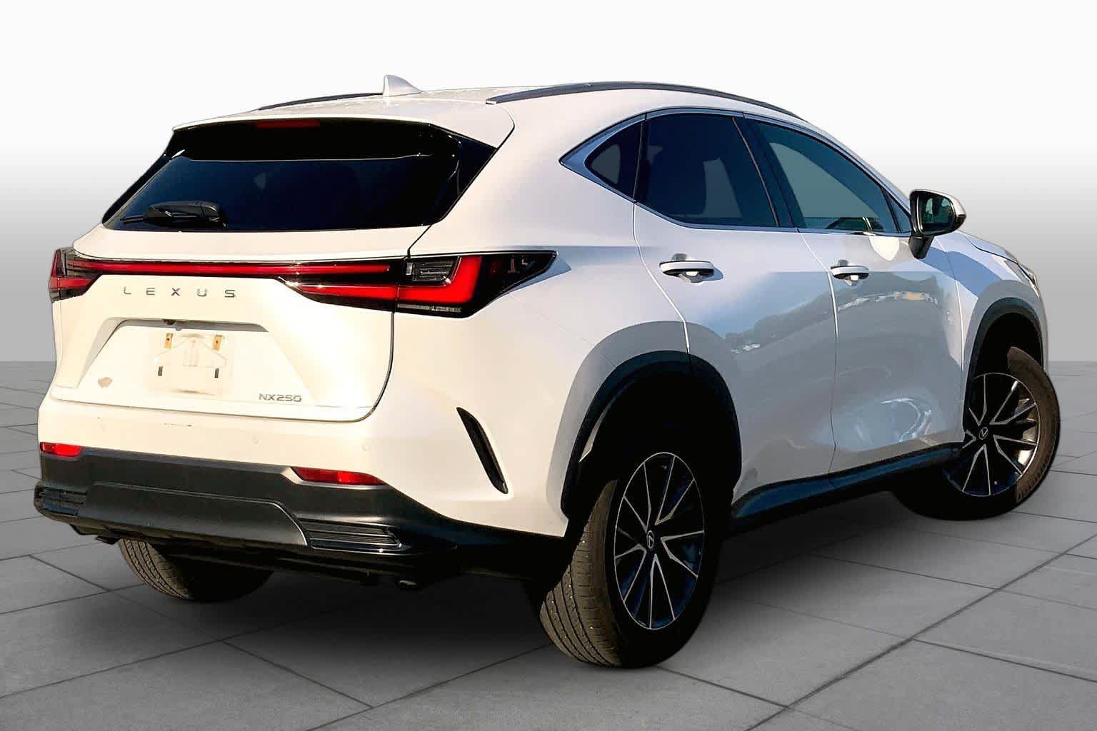 Used 2023 Lexus NX 250 FWD image 13