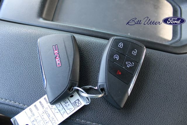 Used 2023 GMC Sierra 1500 Elevation image 11
