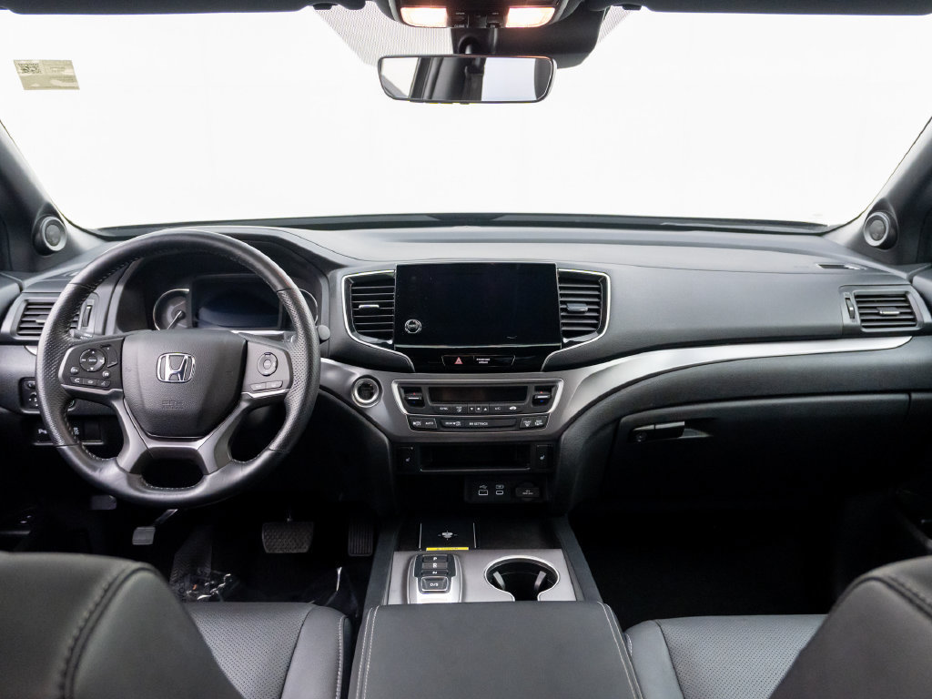 Used 2024 Honda Passport EX-L image 12