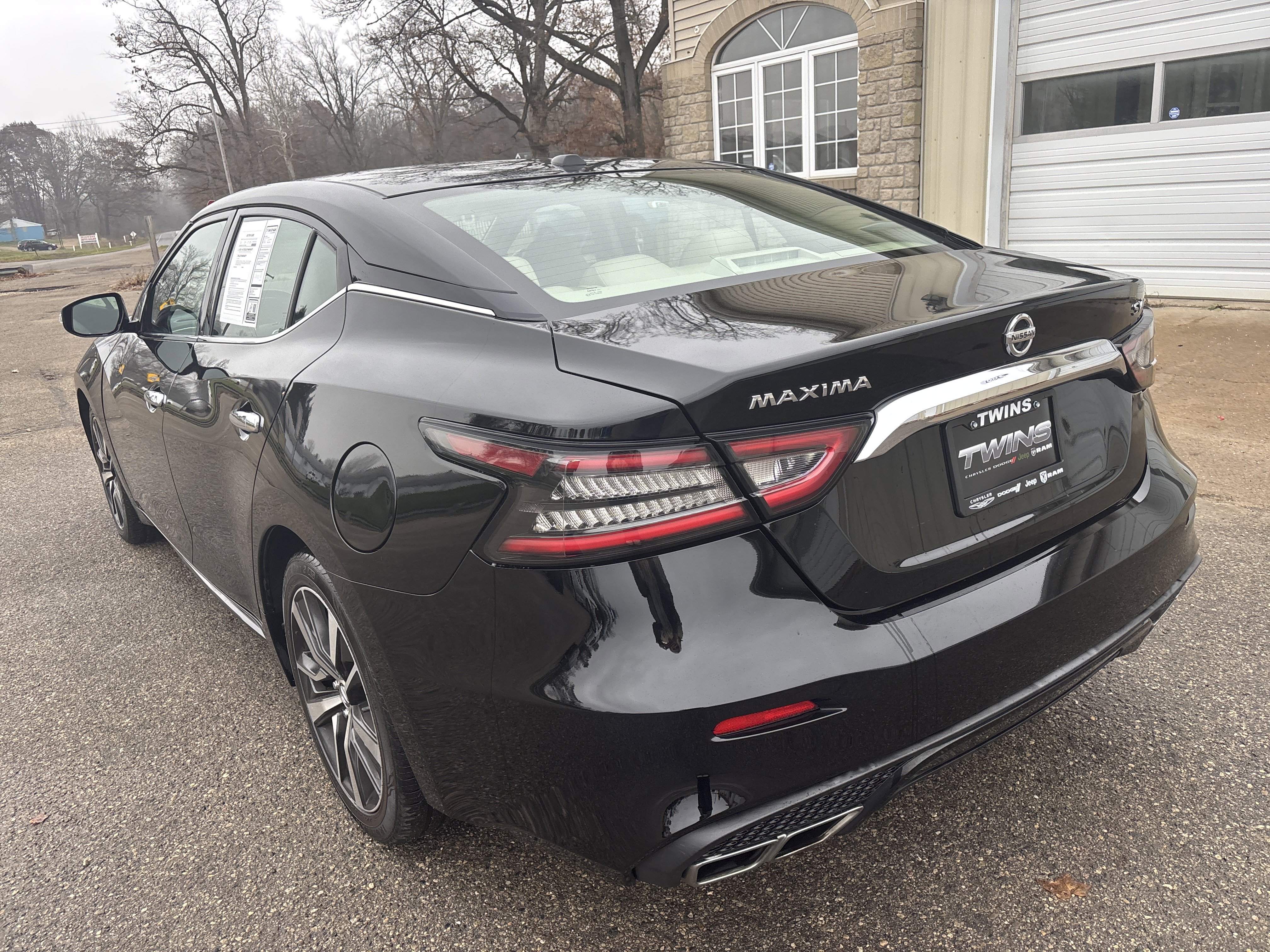 Used 2019 Nissan Maxima 3.5 SV w/ Floor Mat Group image 9