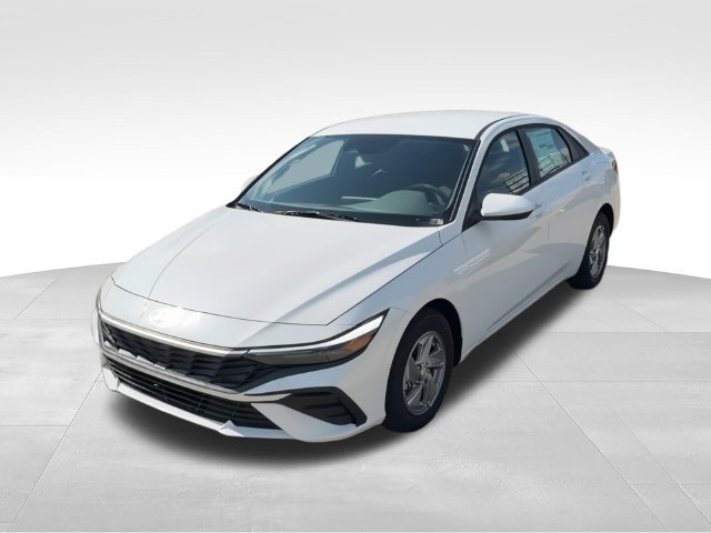 New 2026 Hyundai Elantra SE FWD image 4