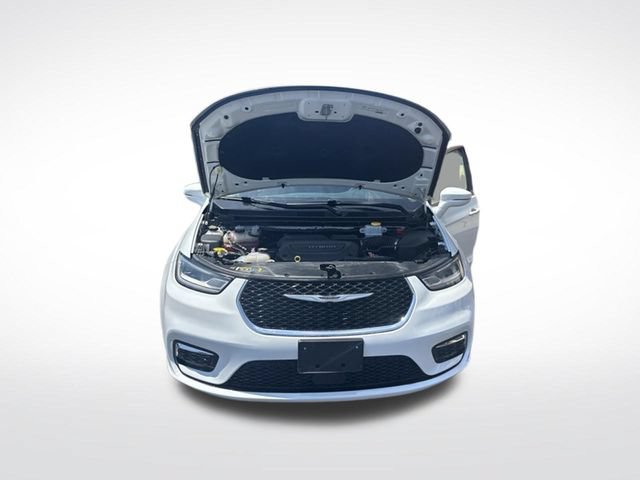 Used 2022 Chrysler Pacifica Touring-L FWD image 21